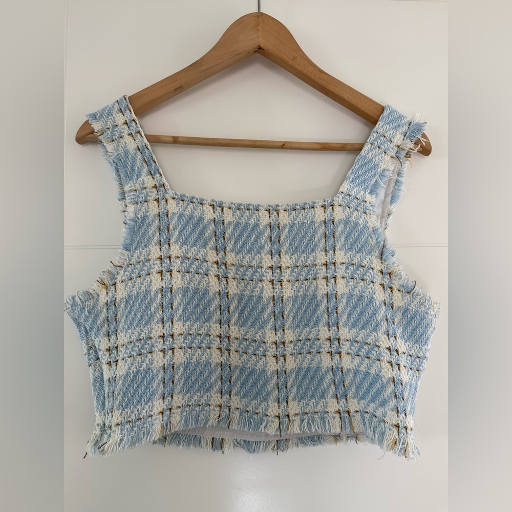 Endless Rose Cropped Tweed Top, size large. - Picture 3 of 7